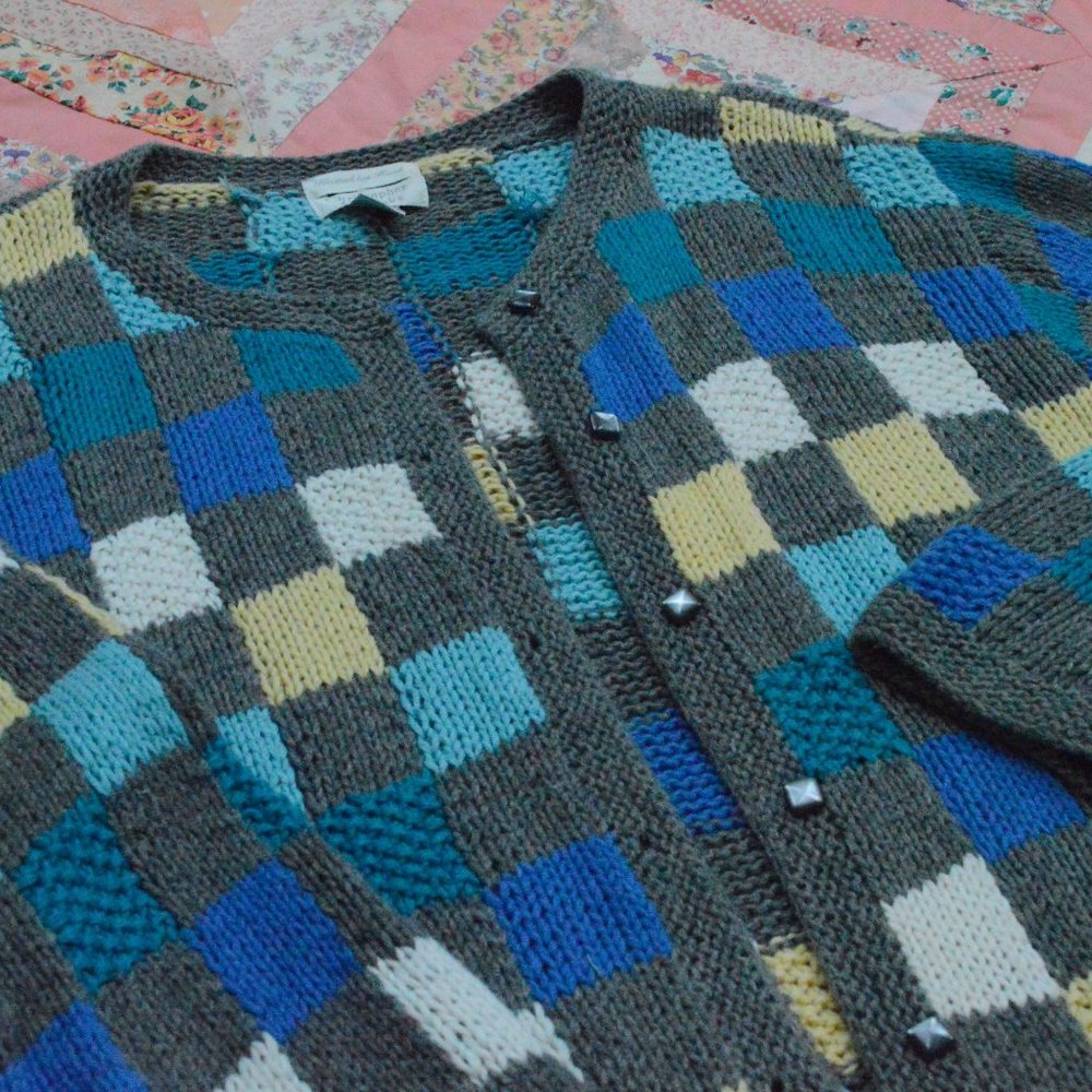 Cotton Checkered Cardigan - Picture 2 of 3
